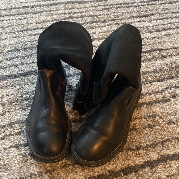 BORN black tall boots sz 7/38 ❤️❤️❤️ - Picture 4 of 8